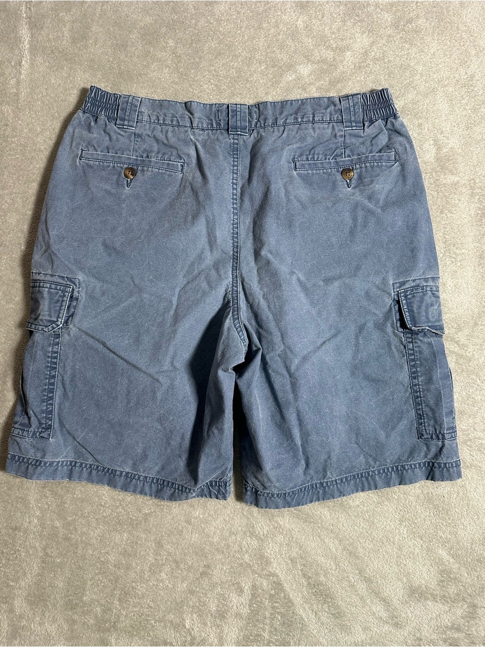 LL Bean Comfort Waist Faded Blue Cargo Shorts 282476 Size 34W - Picture 2 of 6